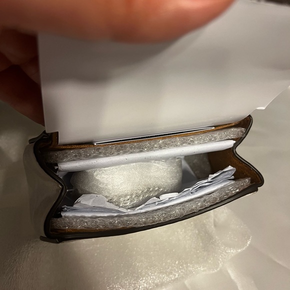 NWT COACH Morgan w/removable Chain in Signature Canvas. Use as a cute wallet too - Picture 7 of 8